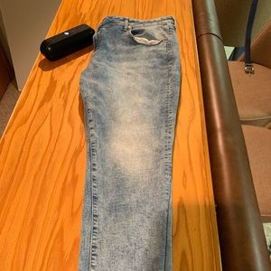 Like new men’s American Eagle Ne(X)t Level Flex